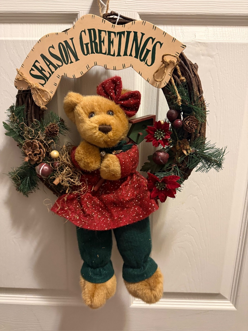 Vintage Christmas Bear Wreath  "Seasons Greet " Teddy Bear Plush Holiday Decor